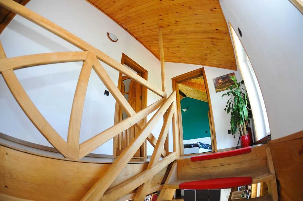 Casă de închiriat în Rasnov zona Glejerie Str.Lupului Priveliste Deosb