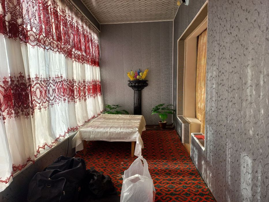 Сотилади срочно 2 хонали кв