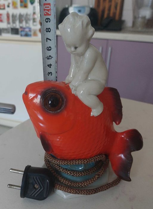 Светильник Мальчик Путти на Рыбе. Ночник. Статуэтка Путти на карпе