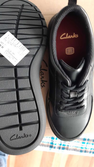 Clarks /Lotto нови естествена кожа -30номер