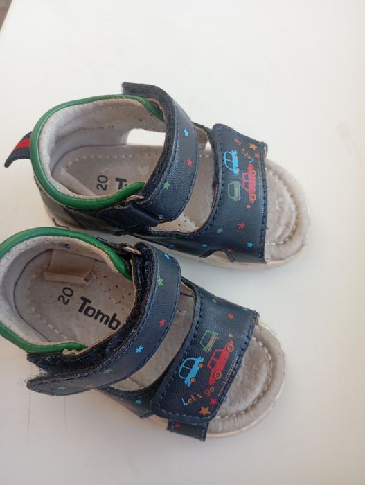 Детские сандали ,кроссовкии