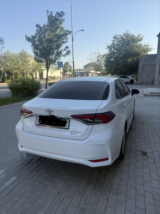 Toyota corolla hybrd