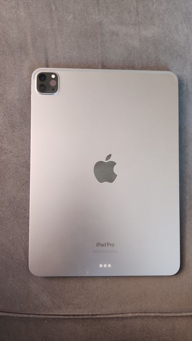 Ipad 11pro gen 4 128 gb