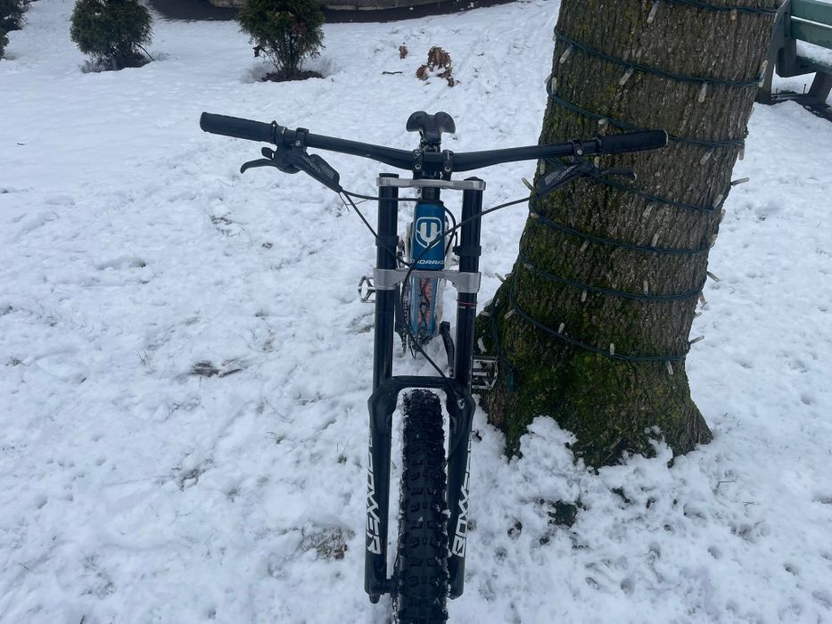 Bicicleta de downhill mondraker summum 2020