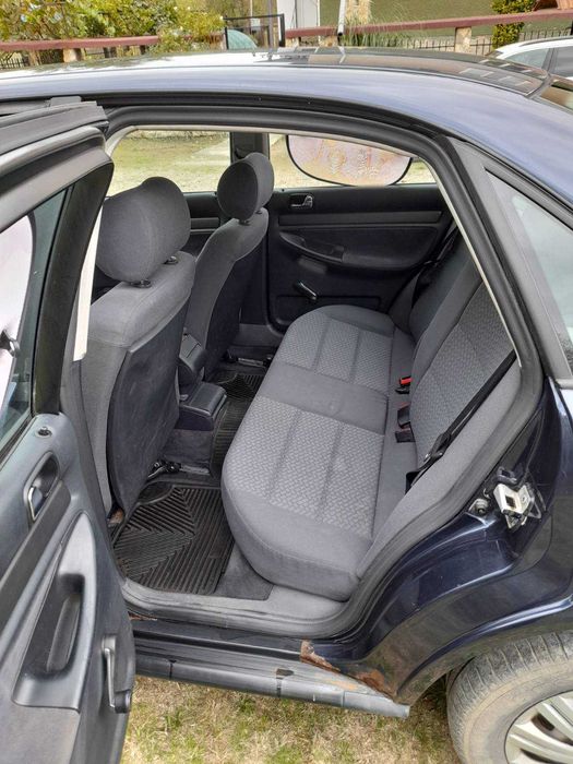 Продава се Audi A4