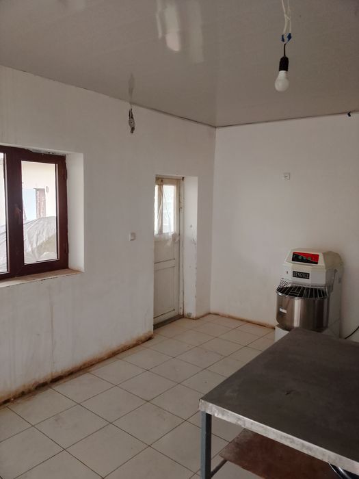 Nonvoyxona ijaraga beriladi