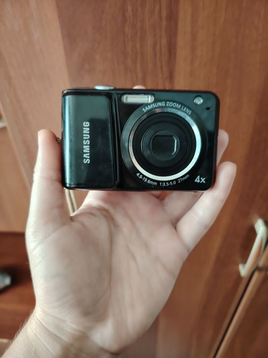 Продам цифровой фотоаппарат