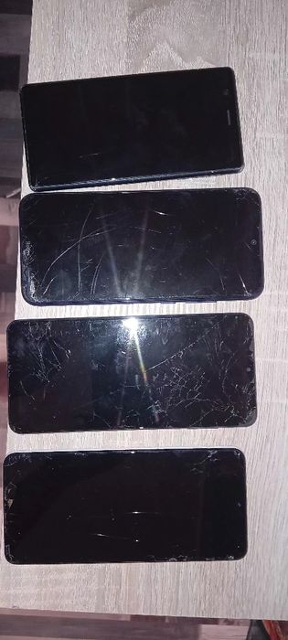Telefoane pentru piese