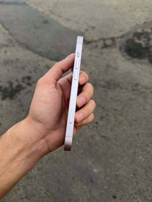 Продам IPhone 14 128gb