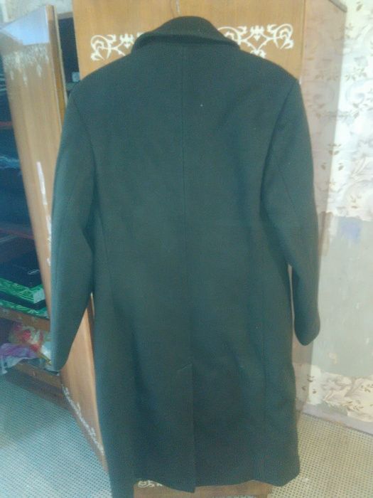 Продам два пальто
