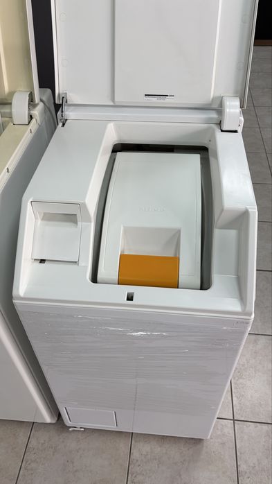 Miele Softtronic W 643 F пералня с горно отваряне капацитет до 6 кг  /24 мес гаранция