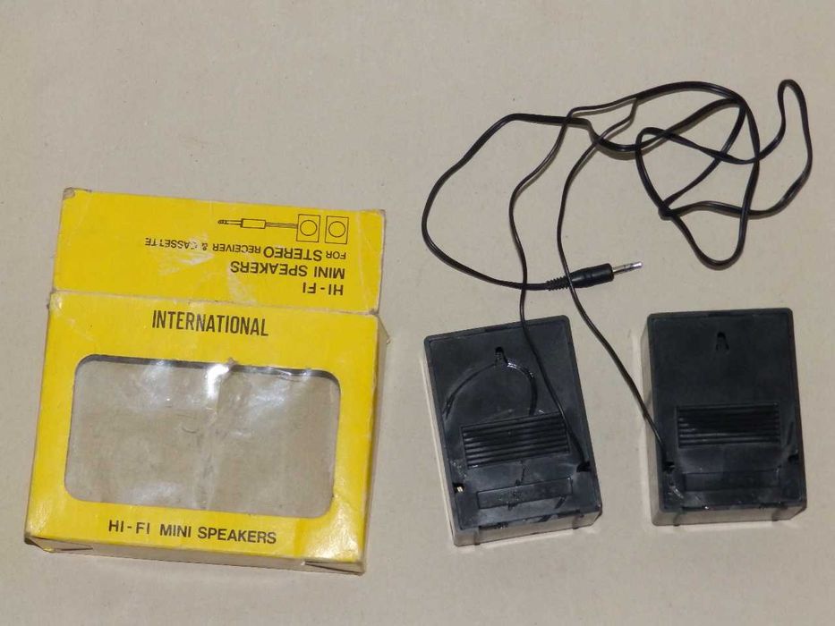 Малки тонколони за уокмен International HT-12