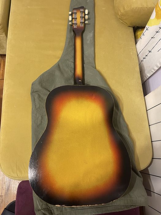 Китара акустична стара българска