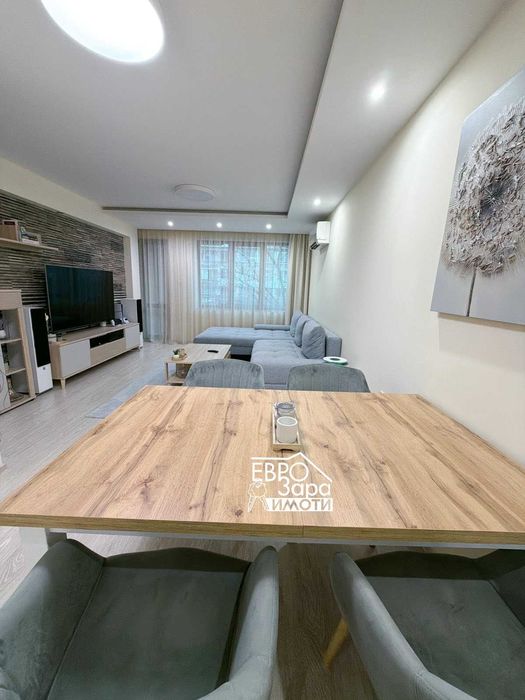 Просторен, обзаведен апартамент за продажба на метри от Жабките