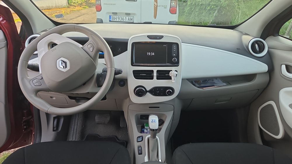 Renaut zoe 2019г. 41кв  58хил !!