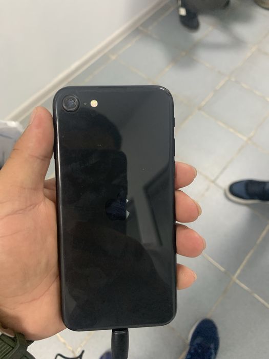 iphone se 2022 64 Гб