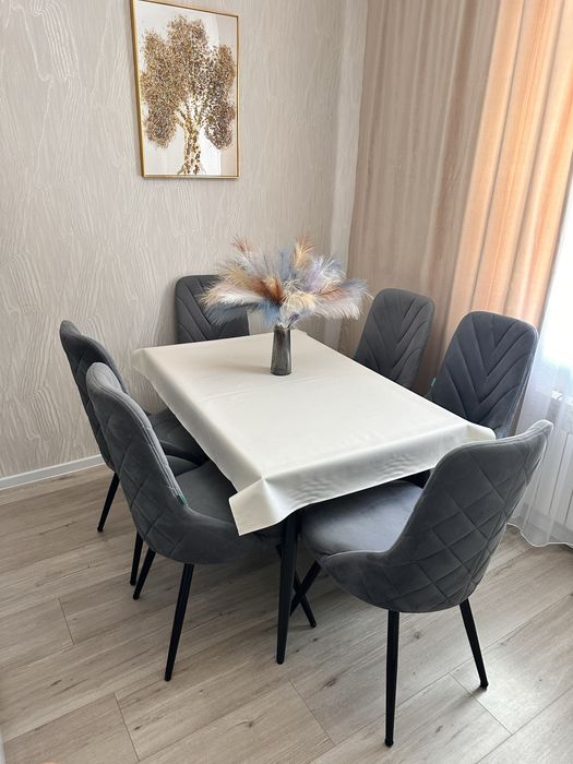 Продам стильные стулья в графитовым цвете