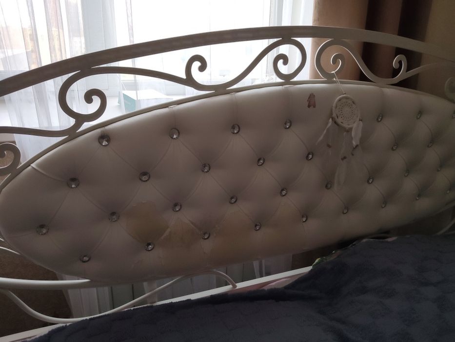 Продам кровать и шкафы