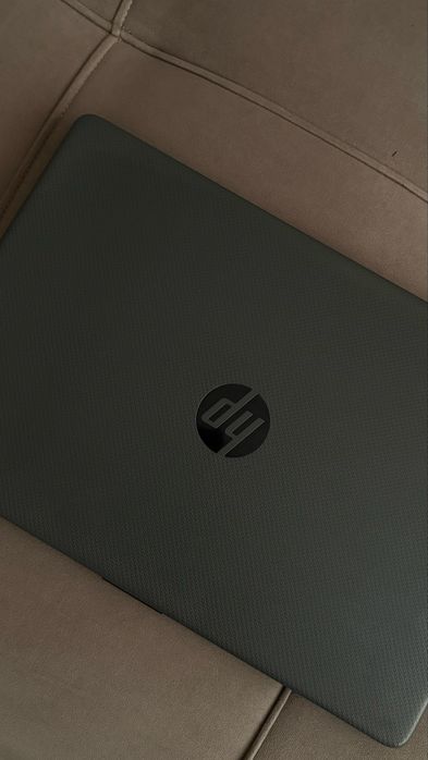 Ноутбук HP 15s Ryzen 3, 8 ГБ ОЗУ, SSD 256 ГБ