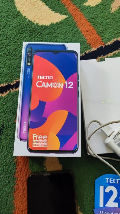 Продам смартфон Texno Camon 12