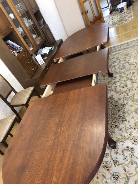 Стол из красного дуба