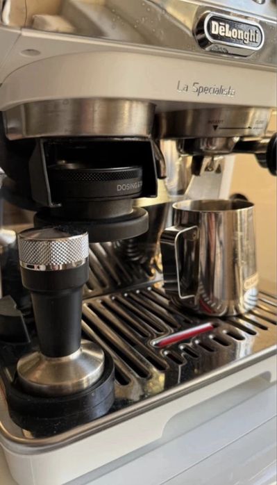 Aparat de cafea Delonghi