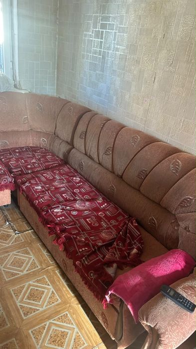 Продам диван с креслом
