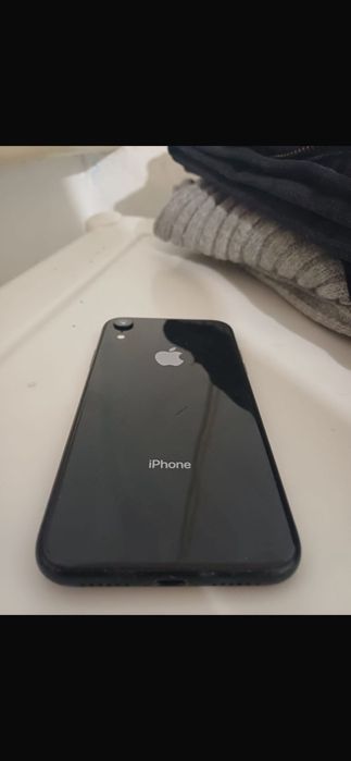 Продается айфон XR