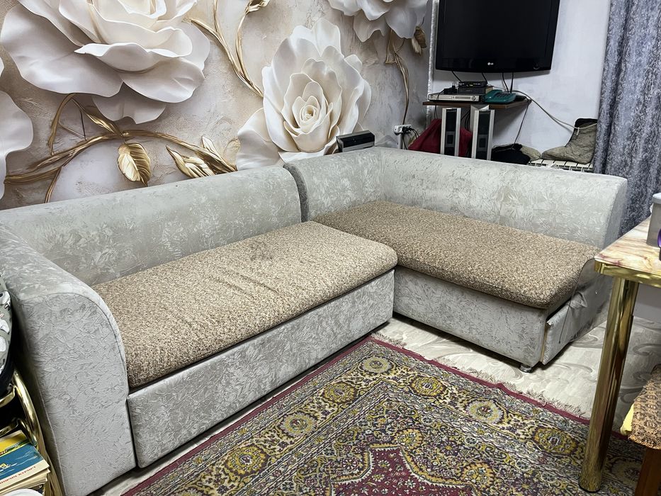 Продам Диван угловой