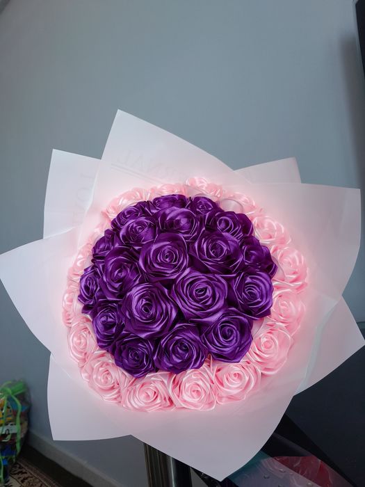 Букет роза из атласной ленты