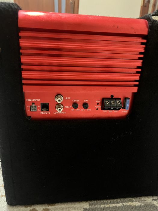 Сабвуфер колонка