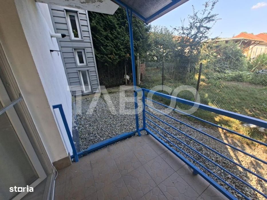 Apartament 3 camere de vanzare parter cu gradina balcon dressing