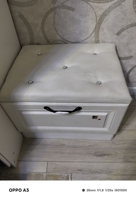 Прдаем шкаф для прихожий