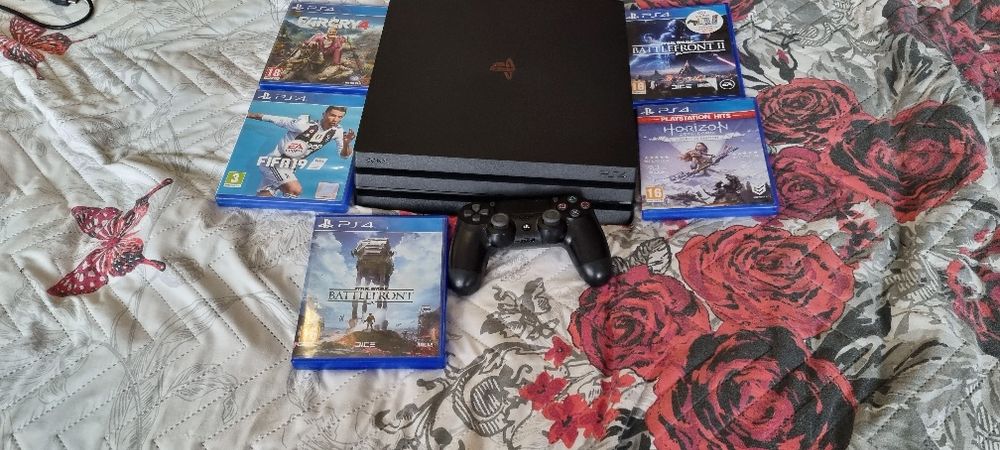 Playstation 4  pro перфектно състояние