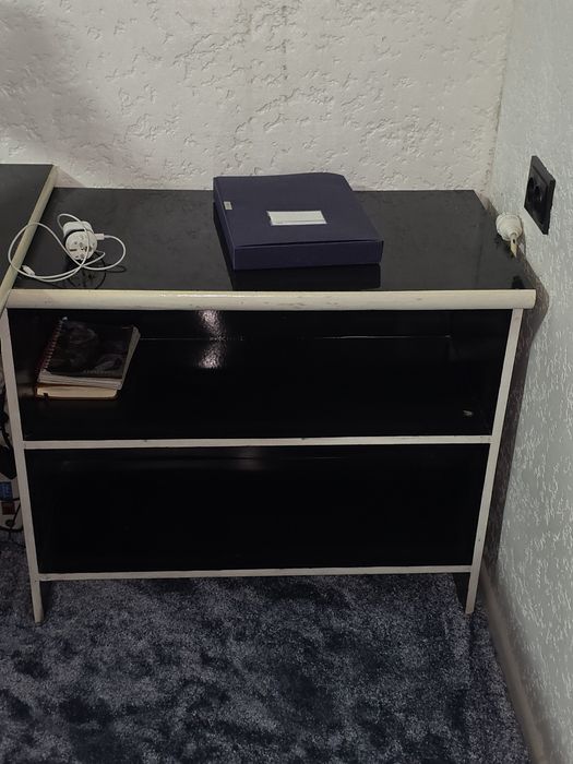 ofisniy mebel sotiladi