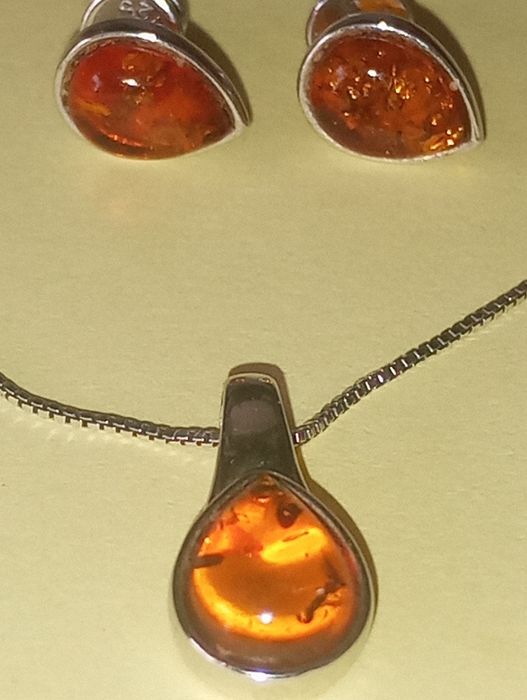 Set cercei și colier argint 925 și chihlimbar