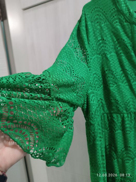 Дамска рокля в зелено Л