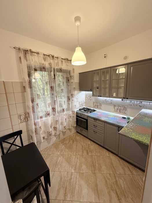 Inchiriez Apartament 2 camere ,Proprietar pe Basarabia sector 2