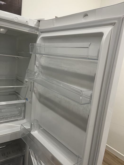 Продам холодильник в идеальном состоянии