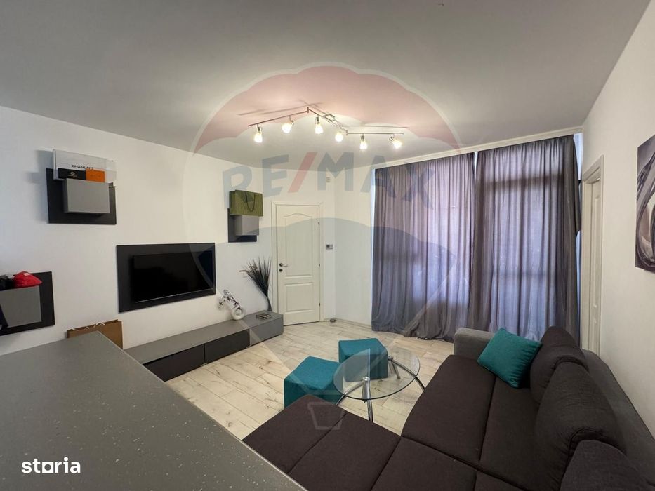 Apartament cu 3 camere la ARED( cu loc de parcare)