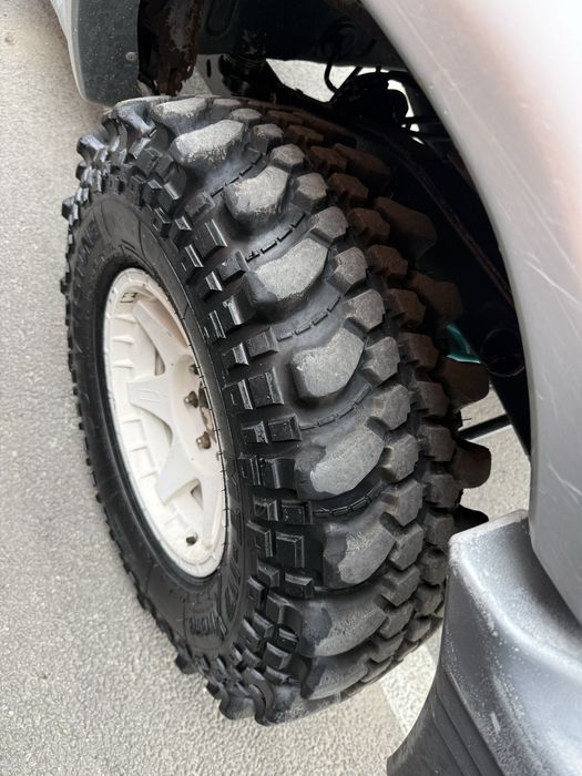 Silverstone 35x10.5x16