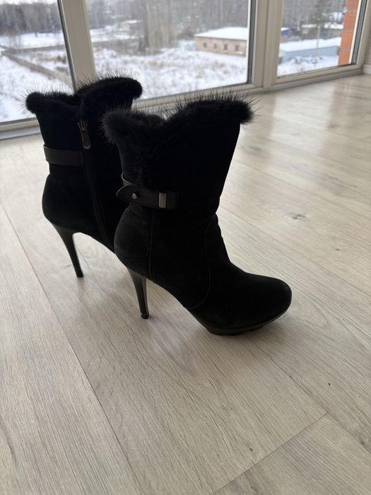 Женская обувь 36 размер зима- весна