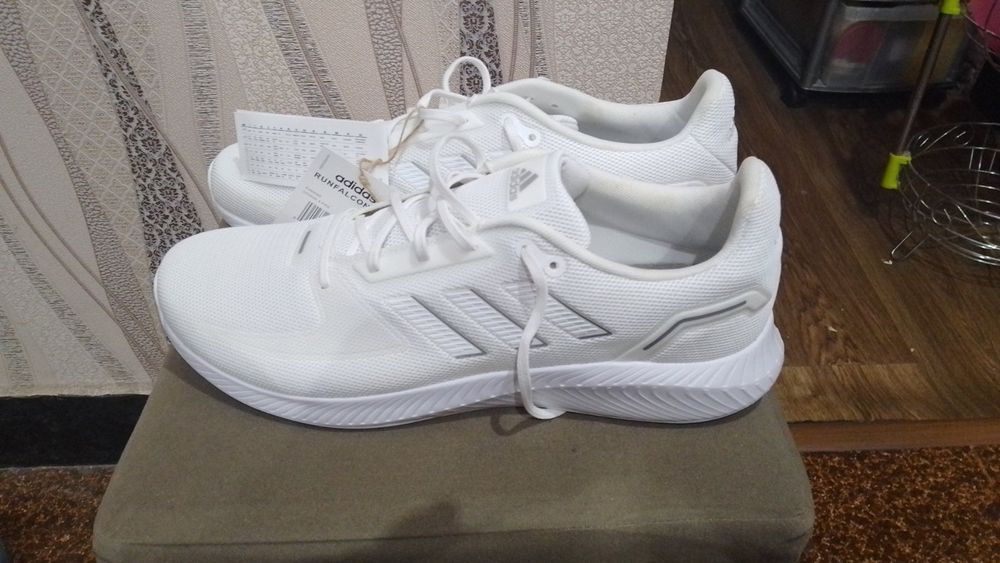 Два чифта маратонки Adidas