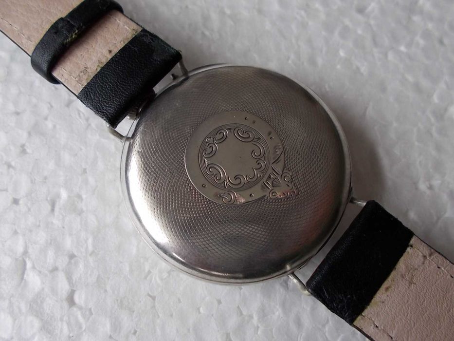 швейцарски ръчен часовник