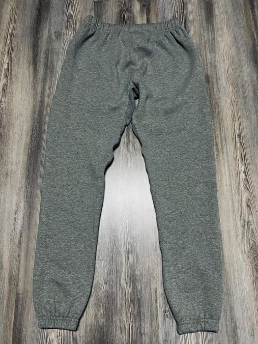 Compleu essentials gri