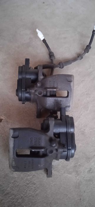 Задни спирачни апарати Audi а4 В8