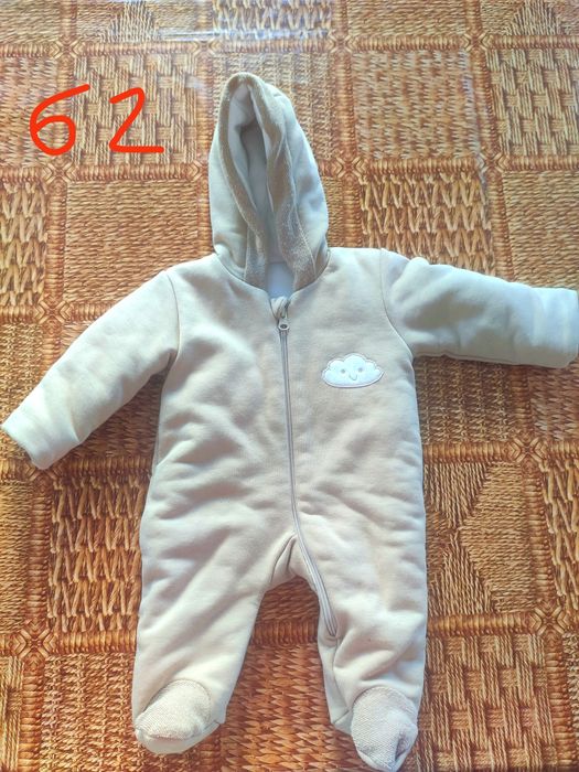 Лот топли бебешки дрехи 62-80 см - космонавт, ромпъри