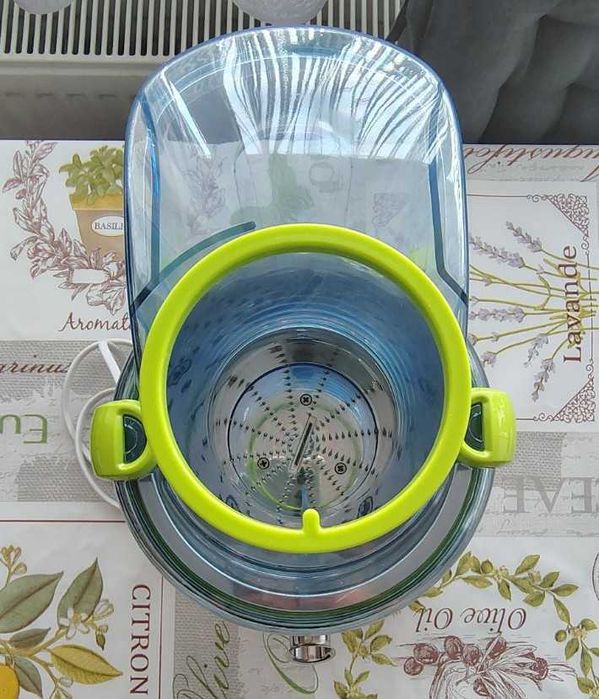 Storcător de fructe și legume