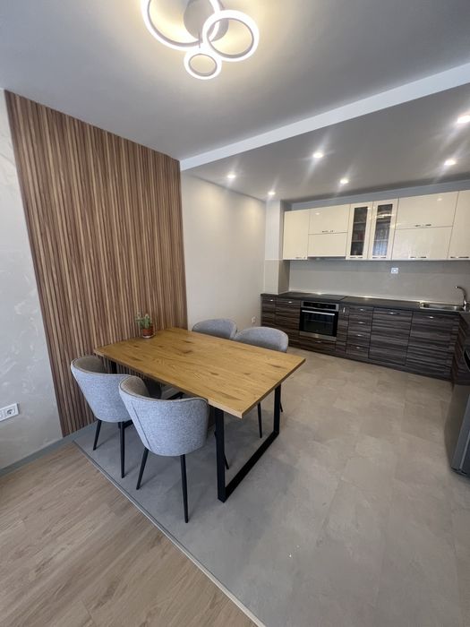 Дава се под наем Тристаен апартамент в София, Младост 2 - 89 кв.м за 298000 € - Снимка #2