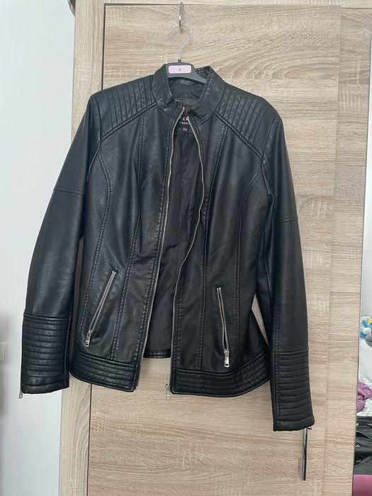 Geaca de imitatie piele